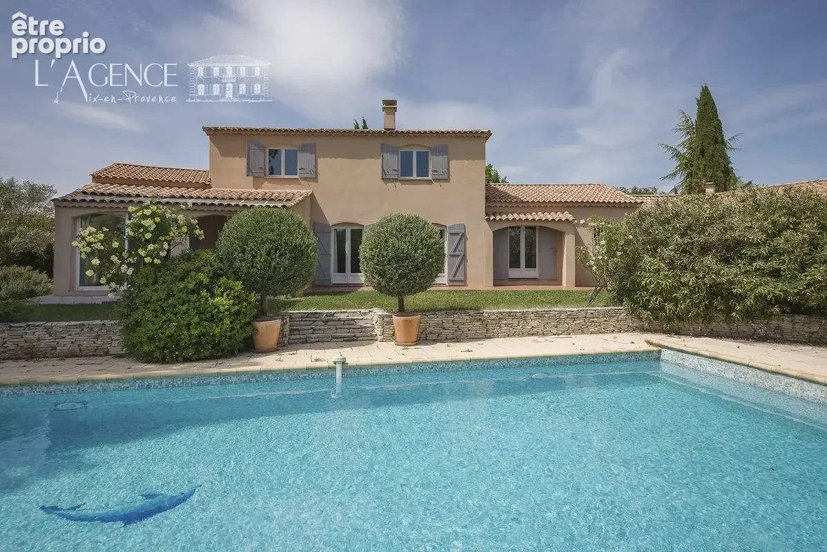 Maison 200 m² à Aix-En-Provence  - photo 3