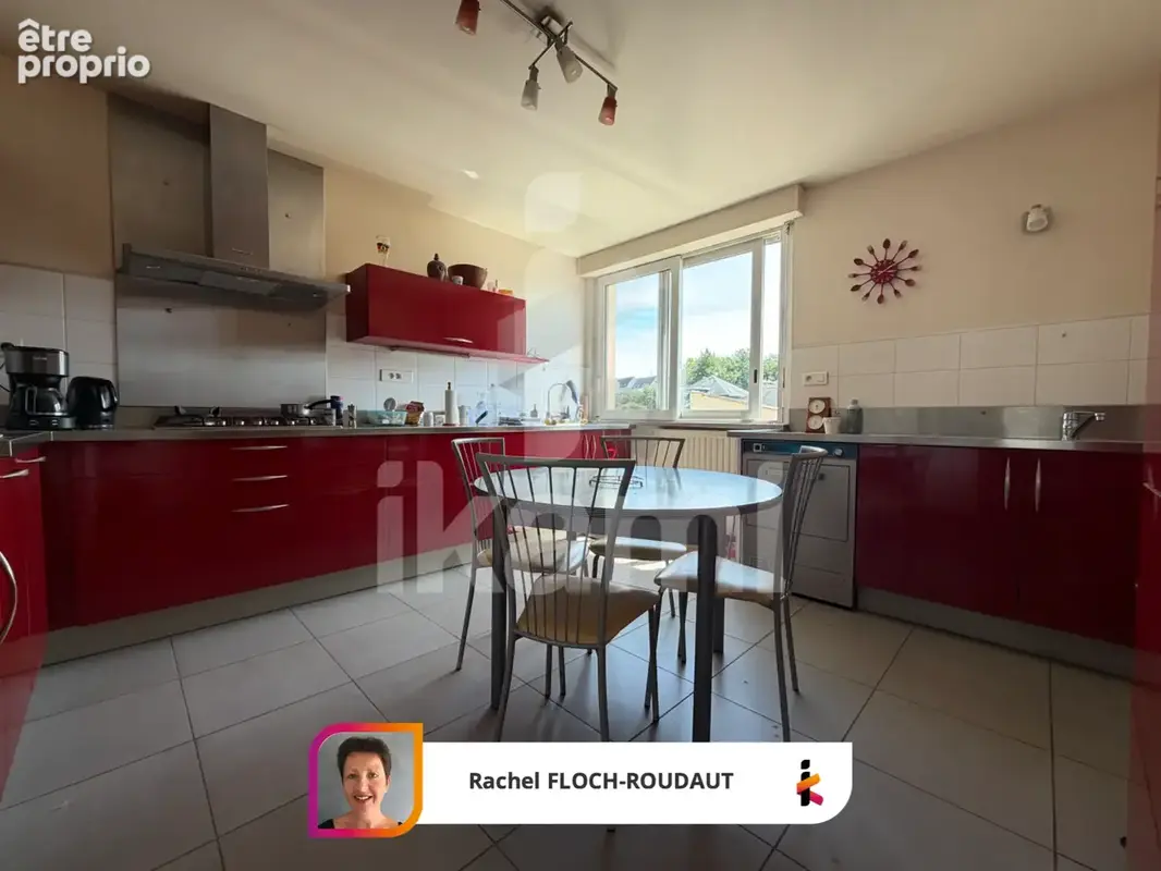 Ensemble immobilier incluant un local commercial, une habitation et un terrain constructible au cœur de Trégun - photo 5