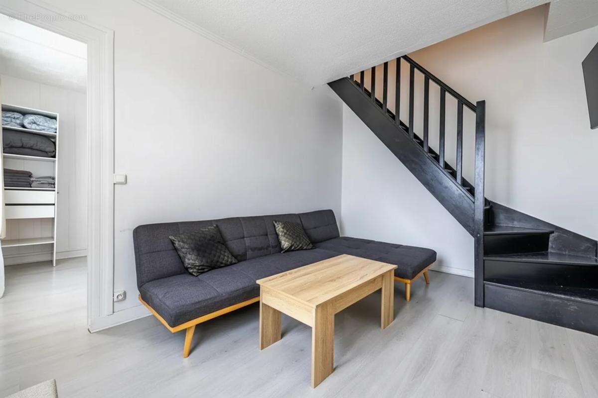 Appartement à VILLENEUVE-LE-ROI