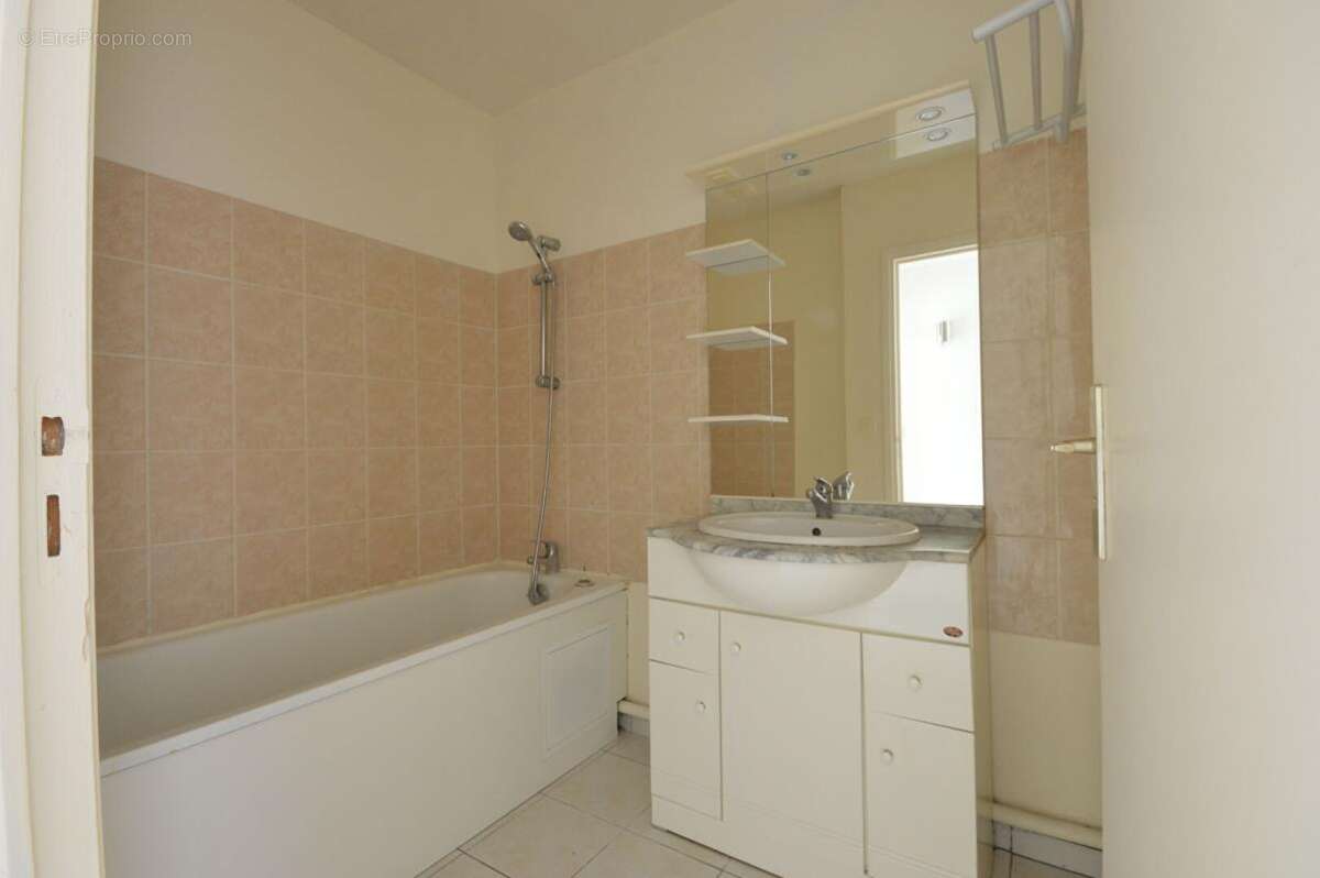appartement t3 avec garage 17 LA ROCHELLE PORT NEUF - photo 8