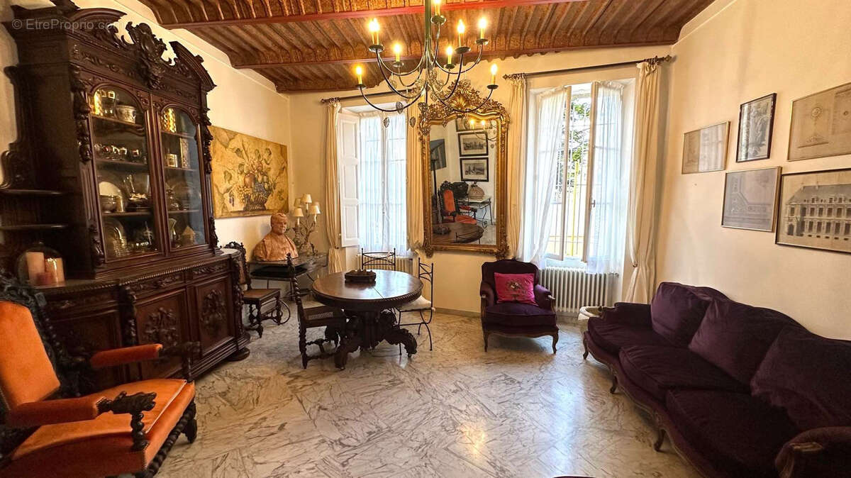 Maison à VAISON-LA-ROMAINE