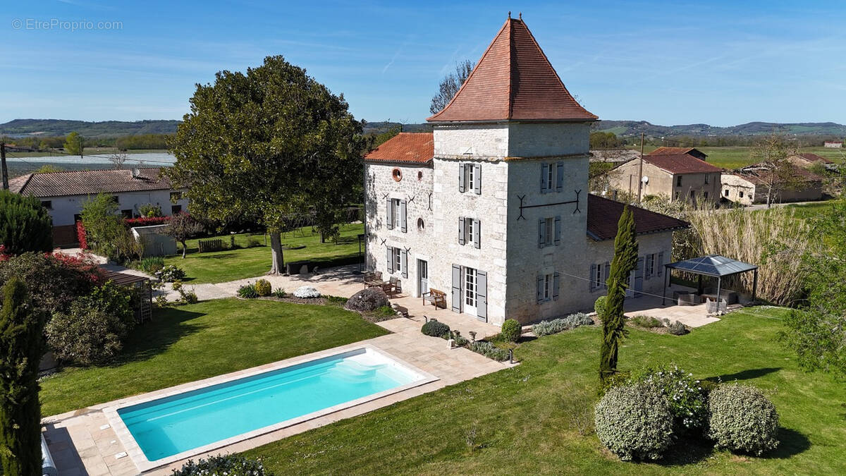 Maison à SAINT-SARDOS