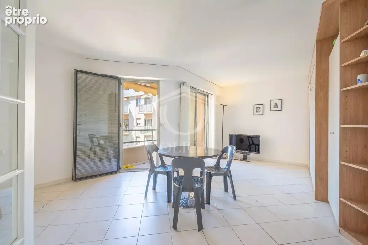 Studio Idéalement Situé au Cœur d'Antibes avec Parking - photo 3