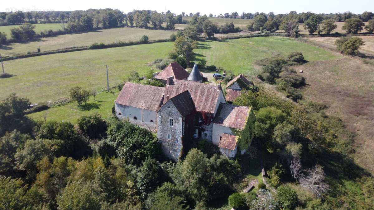 Maison à BRIGUEIL-LE-CHANTRE