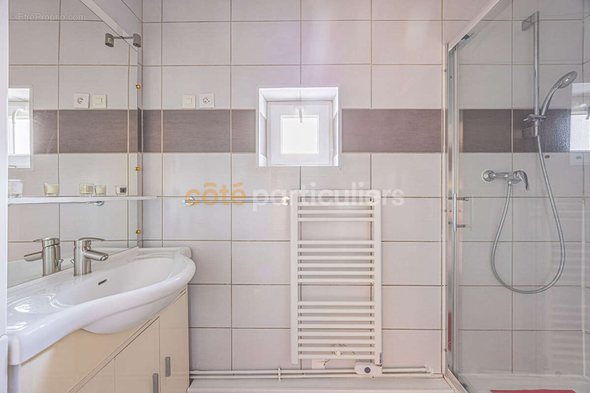 Pont-saint-martin -- maison de bourg -- 92 m2 -- 4 chambres -- patio exterieur - photo 9