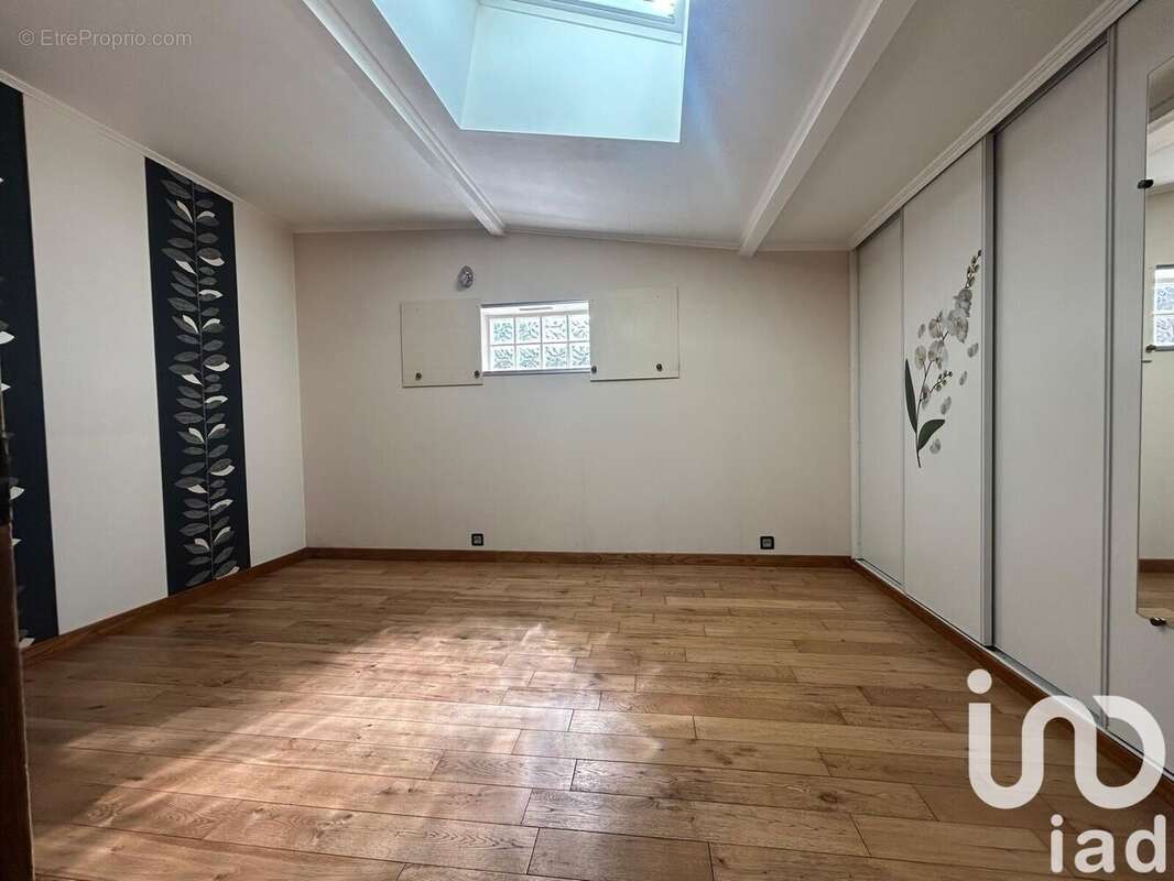 Photo 6 - Maison à VIRY-CHATILLON