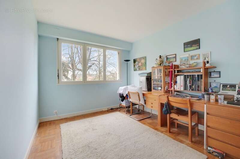 Appartement à BURES-SUR-YVETTE