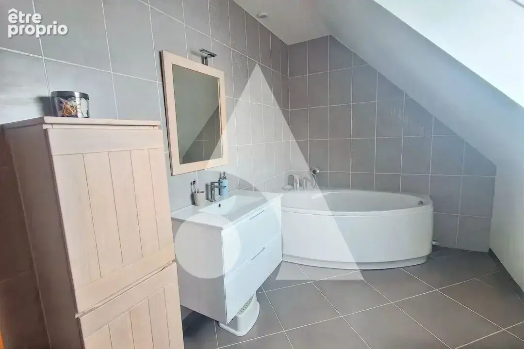 Maison  6 pièce(s) - photo 7