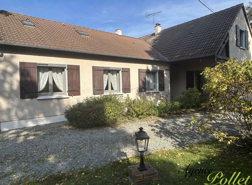 Maison à AUBIGNY-SUR-NERE