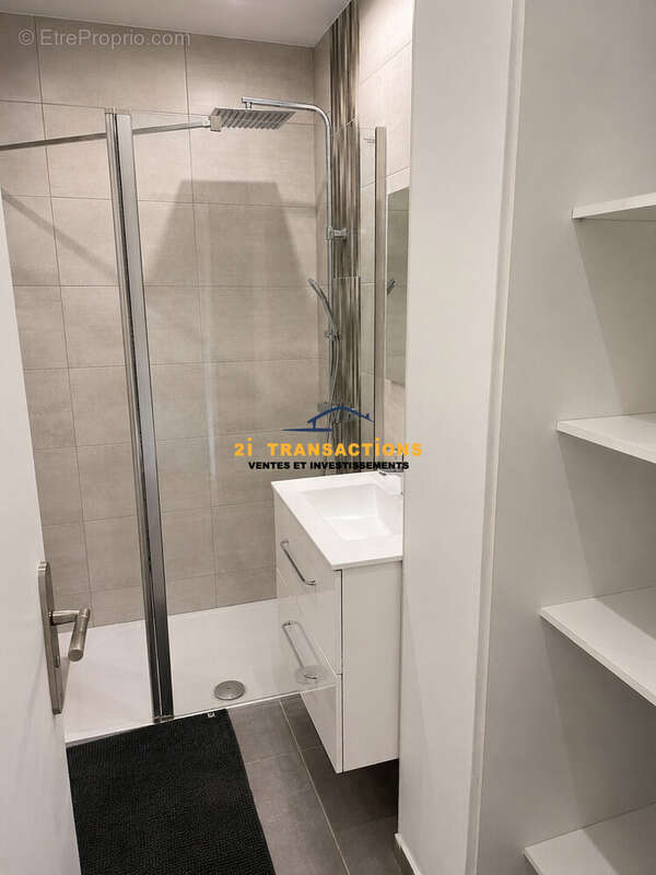 Appartement 65 m² à Saint-Etienne  - photo 8