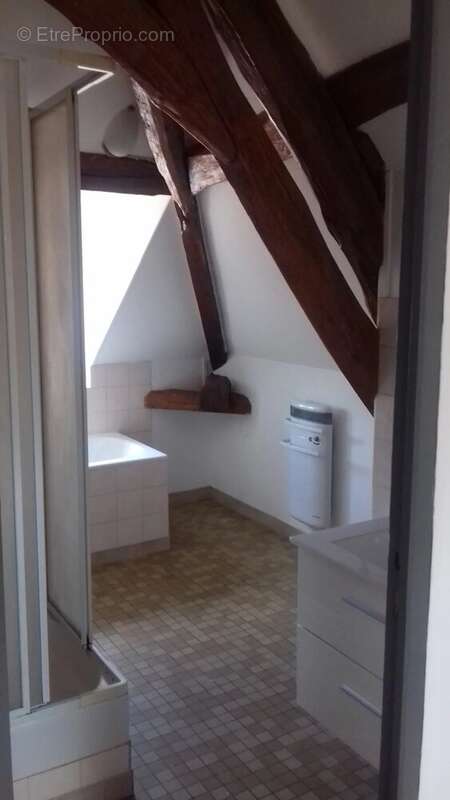 Appartement à BRIENON-SUR-ARMANCON