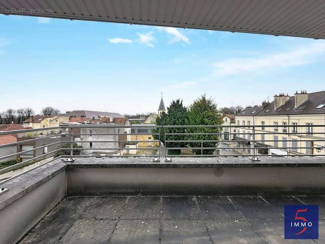 Appartement à CHAMPS-SUR-MARNE