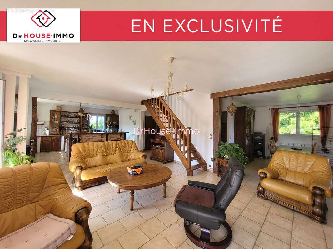 Maison à LA SELLE-SUR-LE-BIED