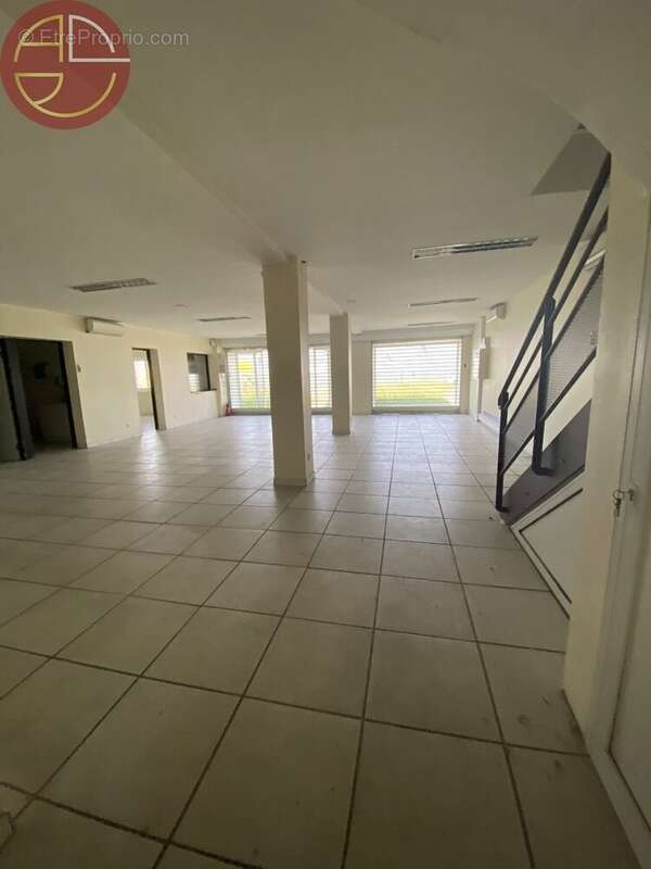 Commerce à SAINT-ALBAN