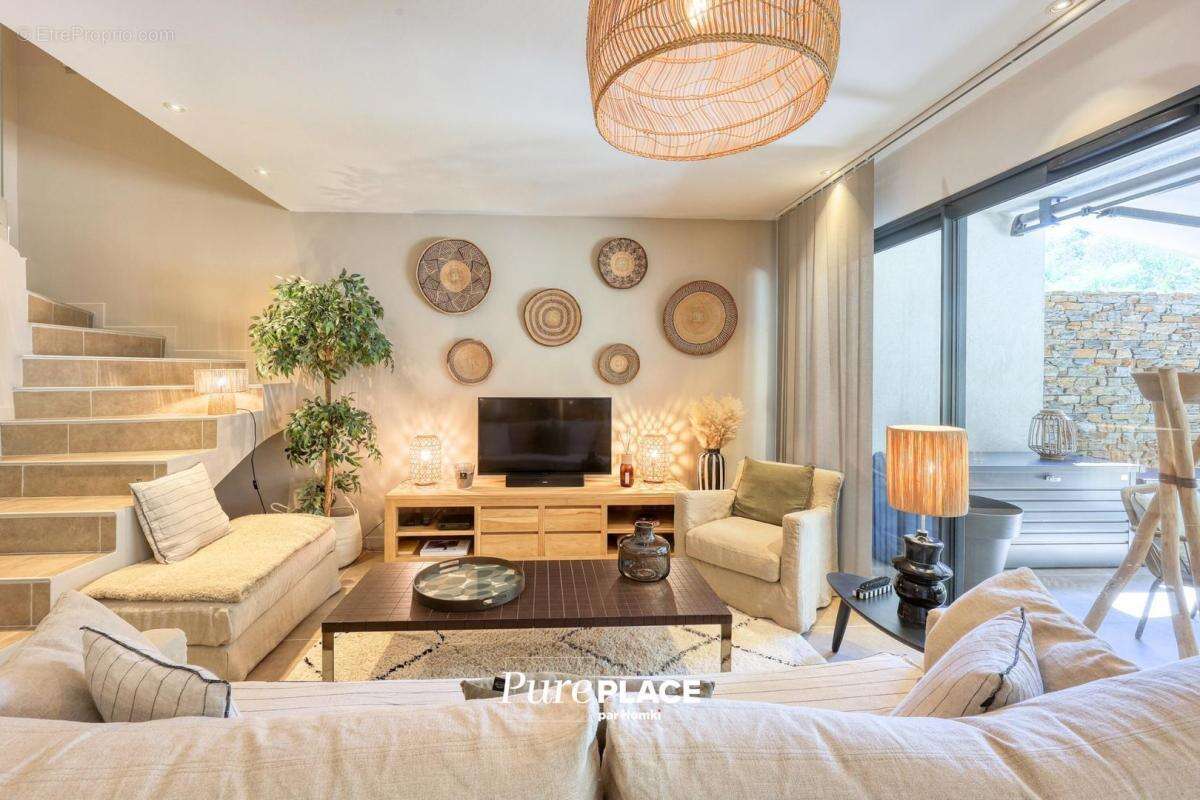 Appartement à RAYOL-CANADEL-SUR-MER