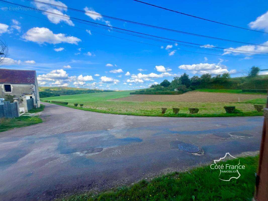 Maison à FONTENAILLES