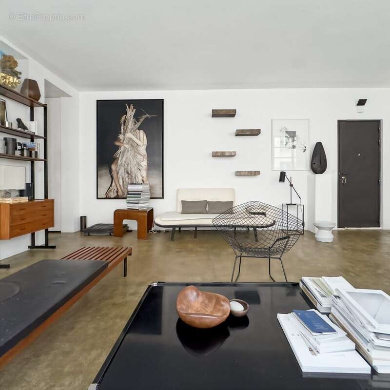 Appartement à PARIS-3E