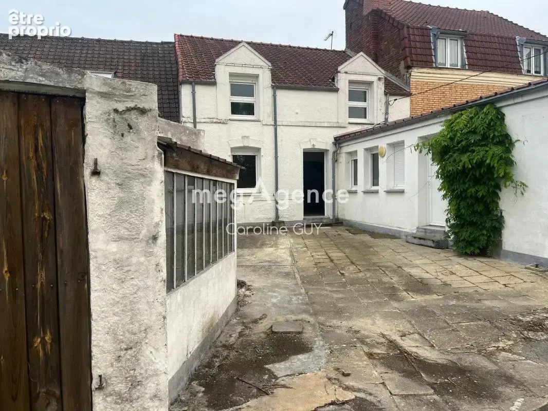 Maison de ville 95 m2, 2 chambres, bureau, jardin et parking - photo 1