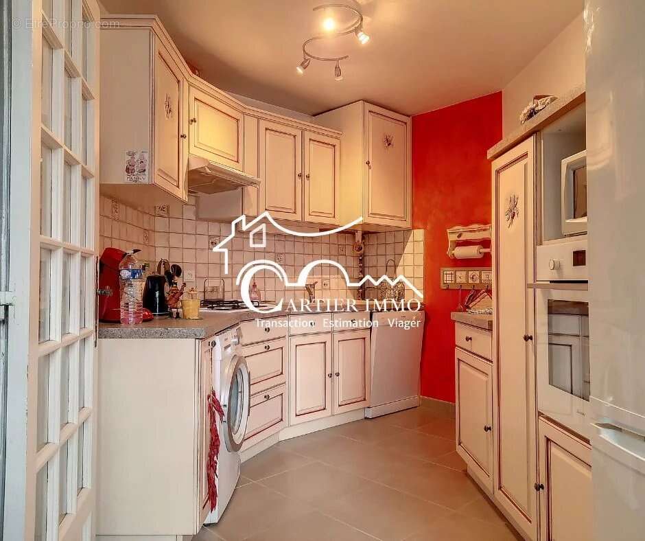 Appartement à AIGUILHE