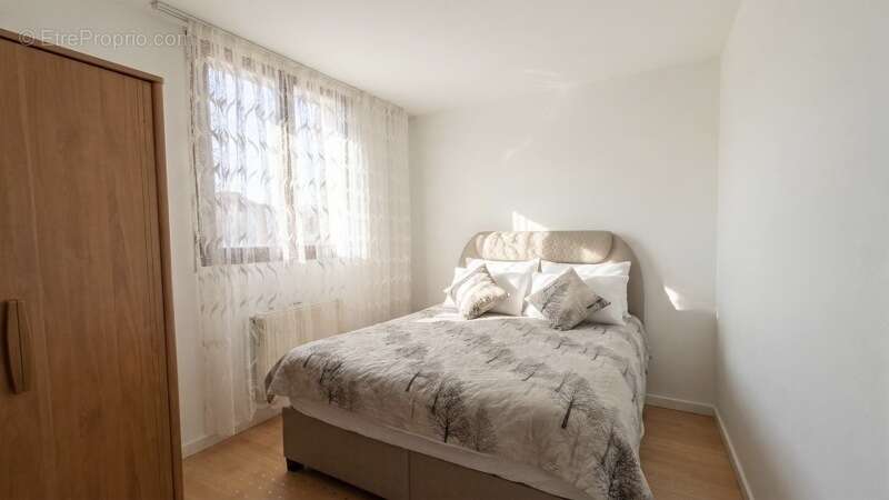 Maison à LA TOUR-DU-PIN