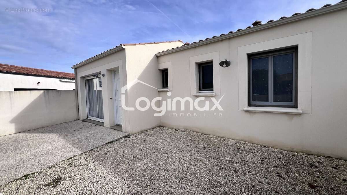 Maison à SAINT-XANDRE