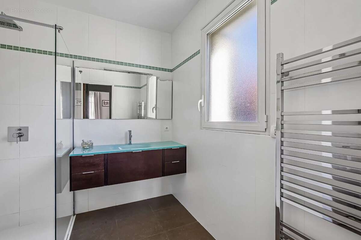 Le vesinet 4 min rer, propriete contemporaine 256 m² - terrain 1202 m² - belles prestations - photo 11