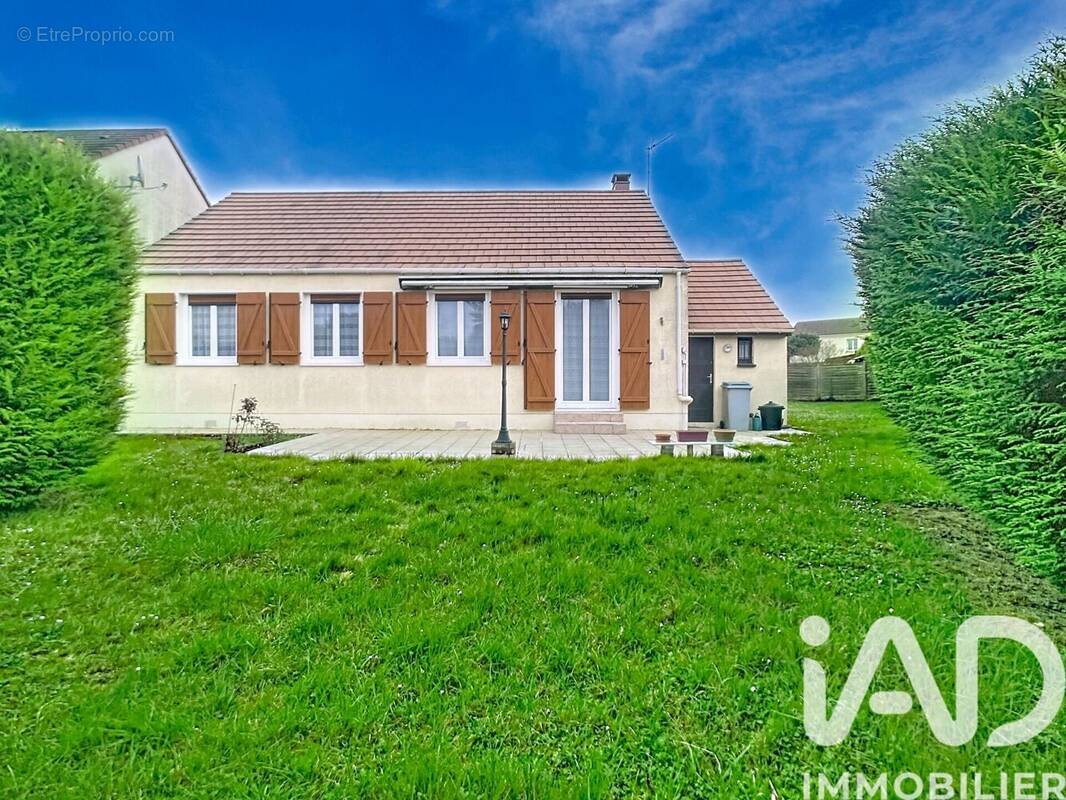Photo 1 - Maison à CHEVRY-COSSIGNY