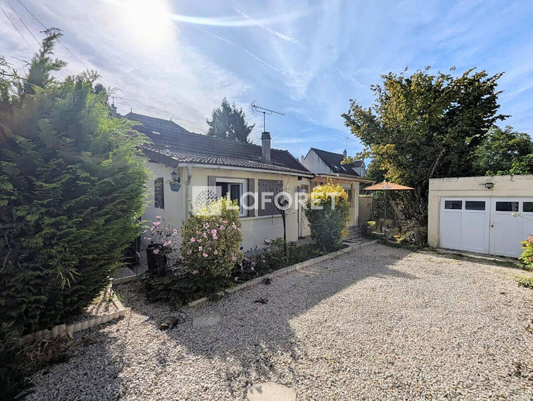 Maison à VILLIERS-LE-BEL