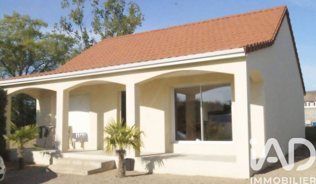 Photo 1 - Maison à SAINT-VICTOR