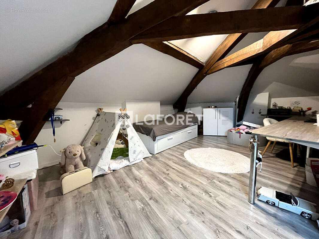 Appartement à SERAINCOURT