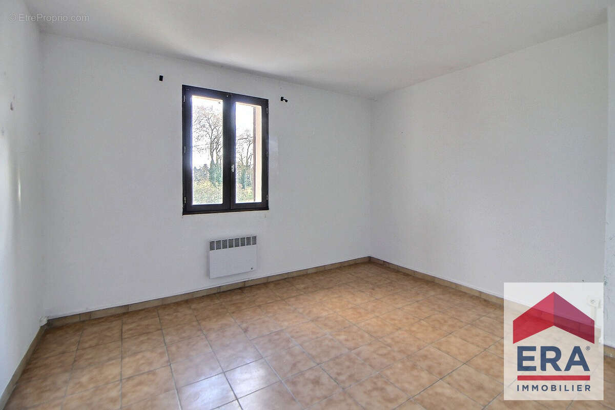 Autre à PIERRELATTE