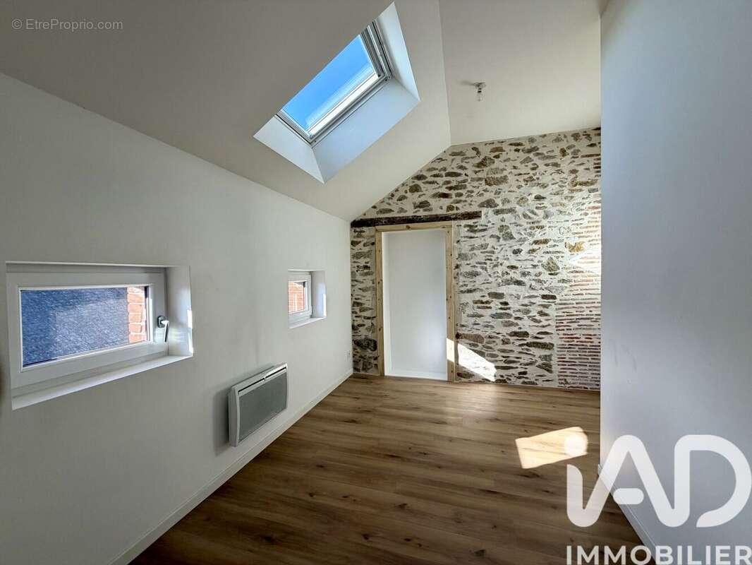 Photo 7 - Appartement à SAINT-ETIENNE-DE-MONTLUC