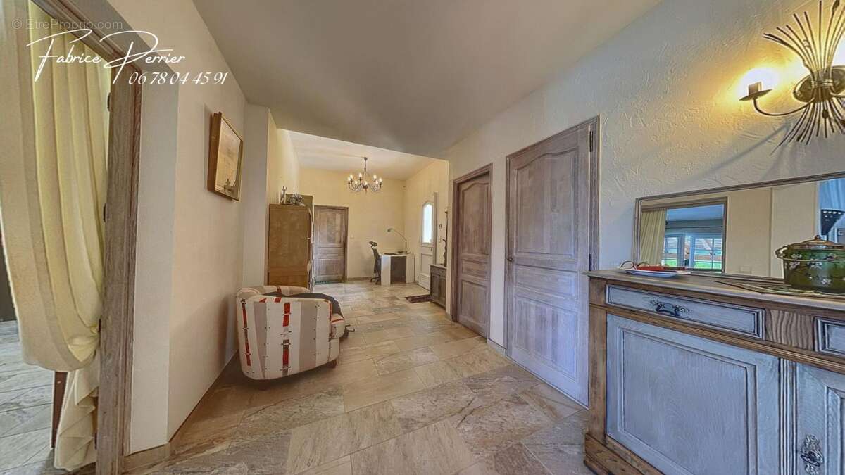 MAISON 147 m2 avec piscine - photo 4