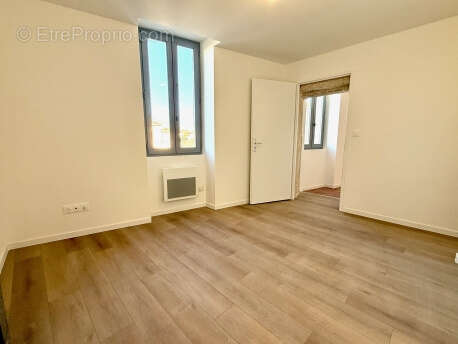 Appartement à SUZE-LA-ROUSSE