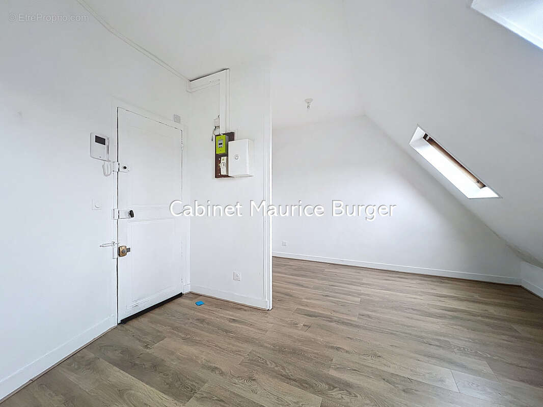 Appartement à PARIS-1E