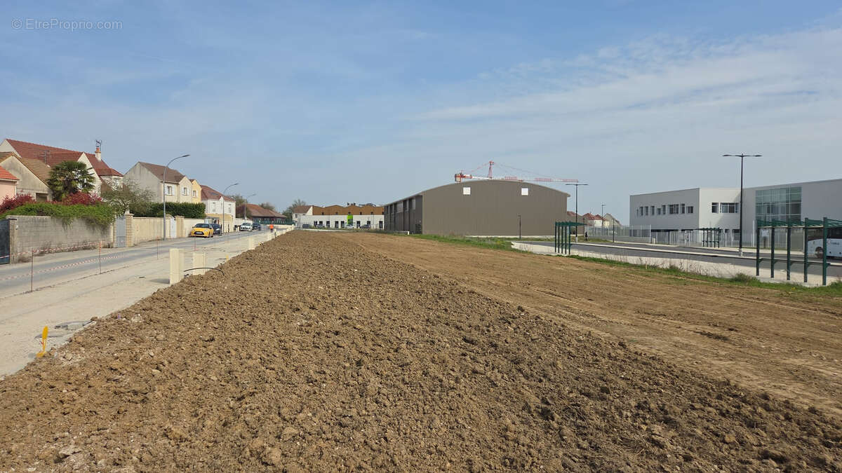 Terrain à MEAUX
