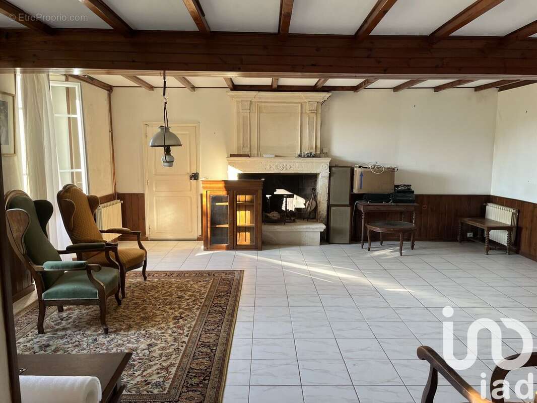 Maison 125 m² à Guimps  - photo 9