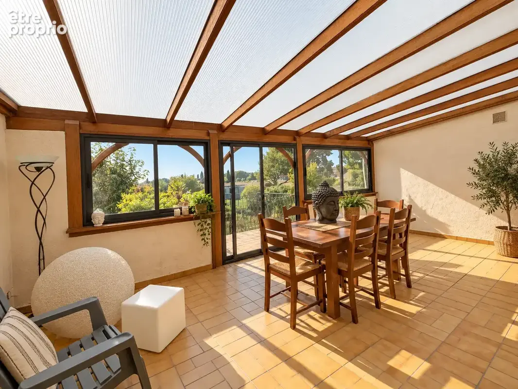 Maison semi individuelle de 155 m2 à rénover - jardin - garage - photo 2