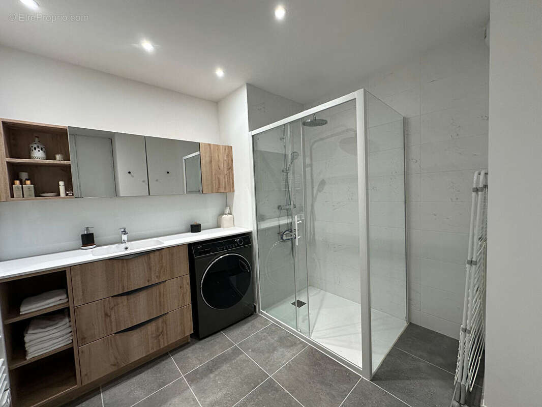 Appartement à MONT-SAINT-AIGNAN