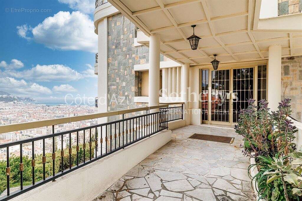 Nice Parc Impérial, duplex avec terrasses, jacuzzi et vue mer et ville panoramique - photo 20