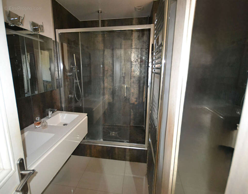 Appartement à PARIS-9E