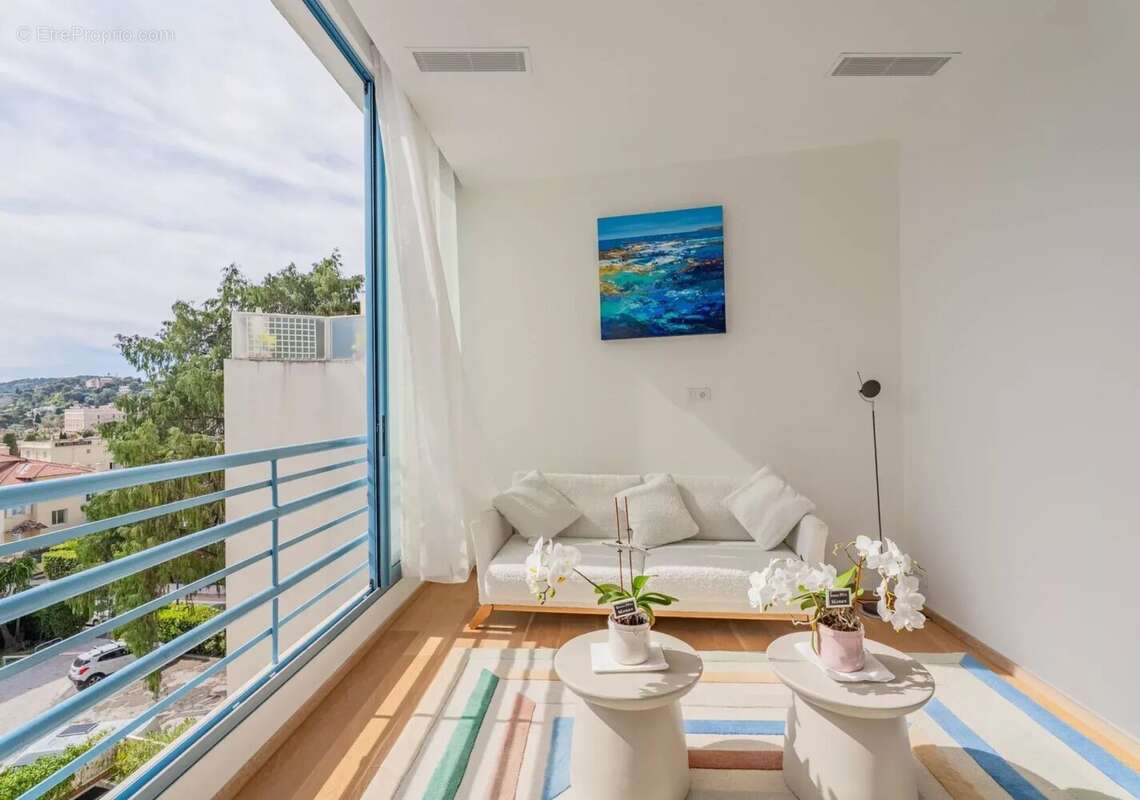 Appartement à BEAULIEU-SUR-MER