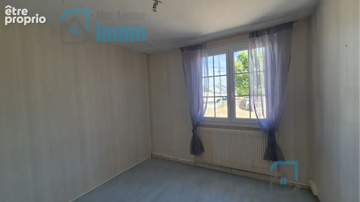 Saint-Doulchard - Pavillon sur sous-sol 4 chambres, 1 bureau, jardin - photo 6