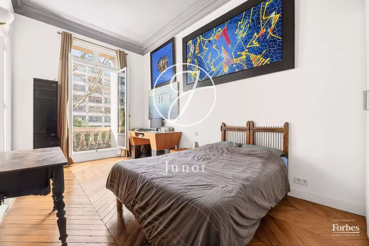 Appartement à PARIS-9E