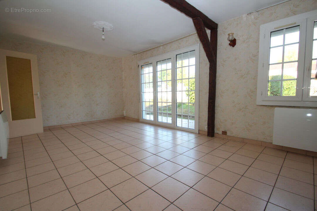 Maison à SAINT-LEGER-DES-VIGNES