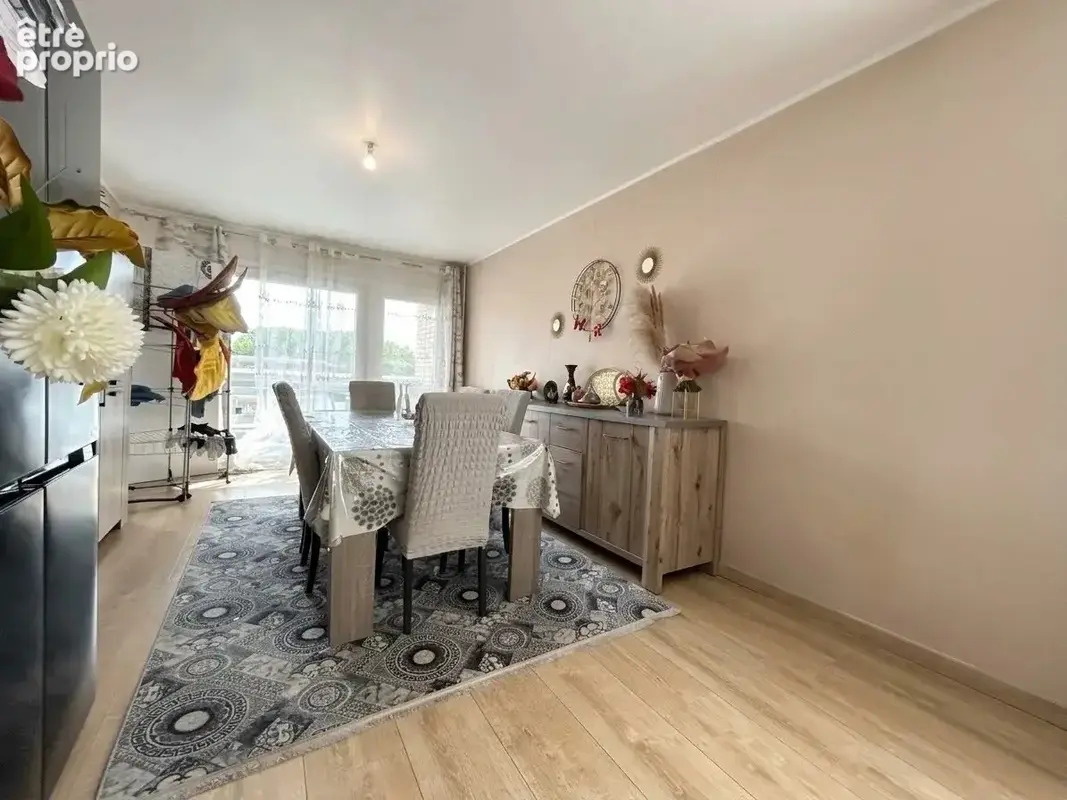 Lille – Appartement T4 DE 98 M² avec balcon et parking - photo 5