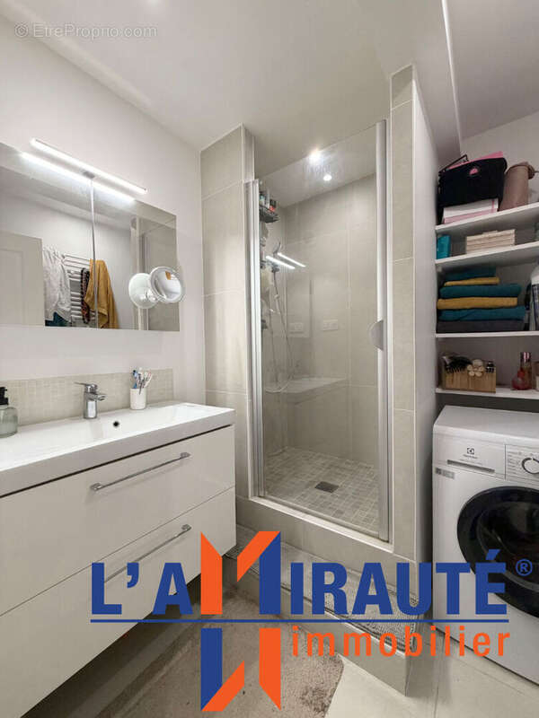 Appartement à SARTROUVILLE
