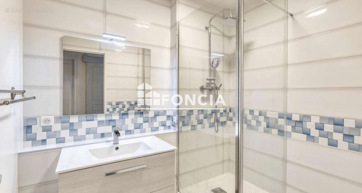 Appartement à CLICHY