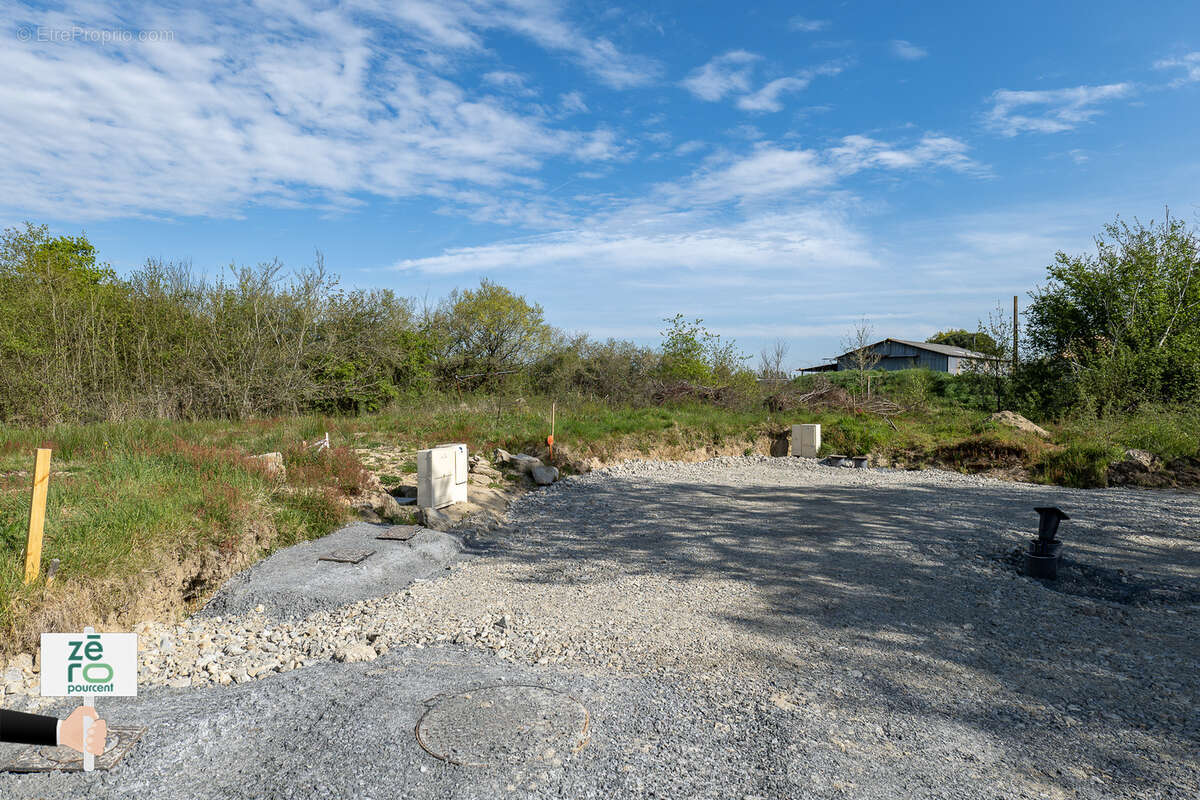 Terrain à LEGE