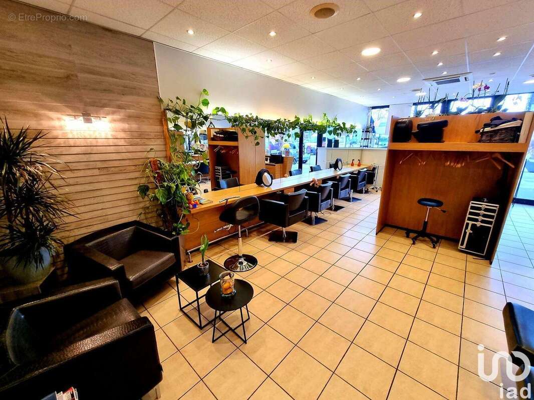 Photo 3 - Commerce à SAINT-OUEN-L&#039;AUMONE